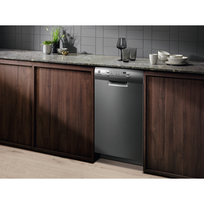 Electrolux - Fristående diskmaskin 45-60 cm - ESS42200SX