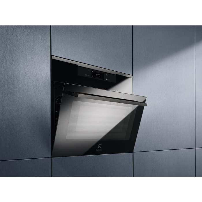Electrolux - Kompaktugn - ECQK9B0B0