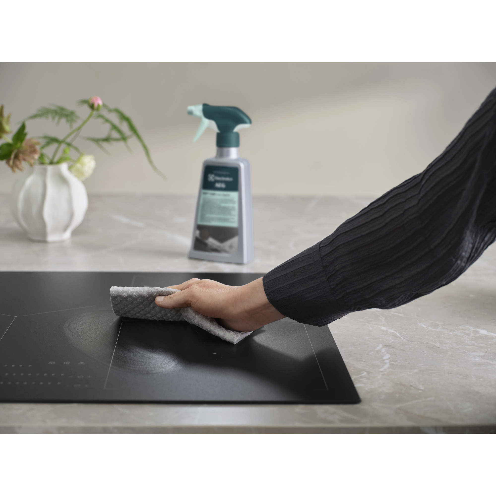 Dedicated cleaning and care for hobs.