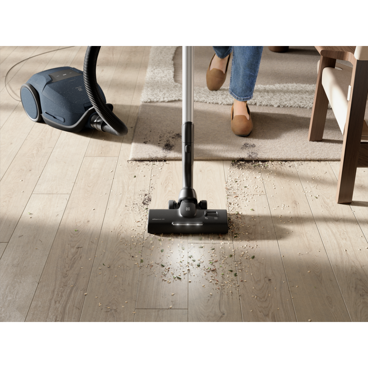 Electrolux - Dammsugare med påse - EB81U1DB