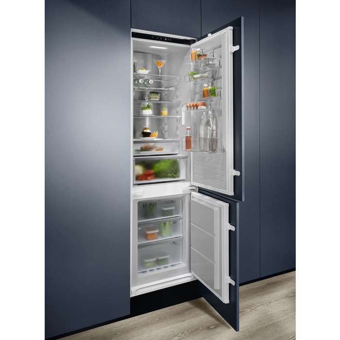 Electrolux - Integrerad kyl-frys - ENC8MD19S