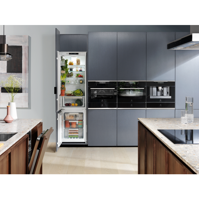 Electrolux - Integrerad diskmaskin 45-60 cm - EEC87400W