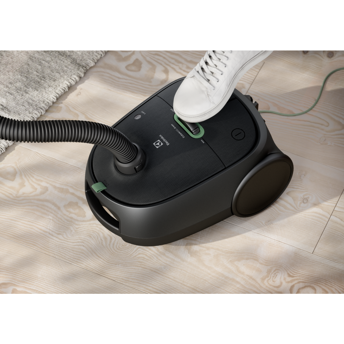 Electrolux - Dammsugare med påse - EB61C2GRN