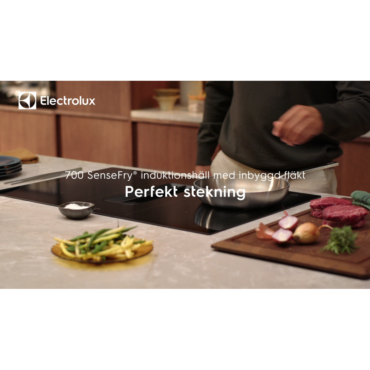 Electrolux - Induktionshäll med inbyggd fläkt - HHOB860FMC