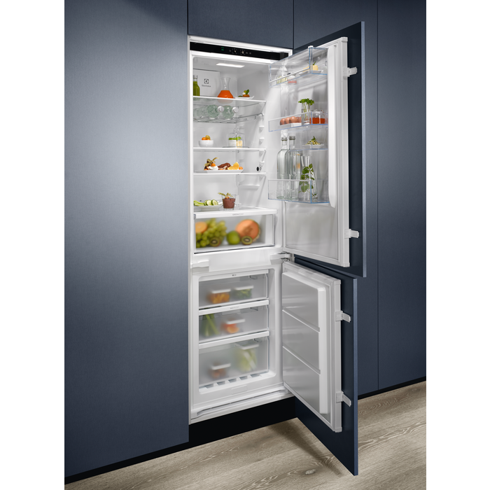 Electrolux - Integrerad kyl-frys - ENG7TE18S