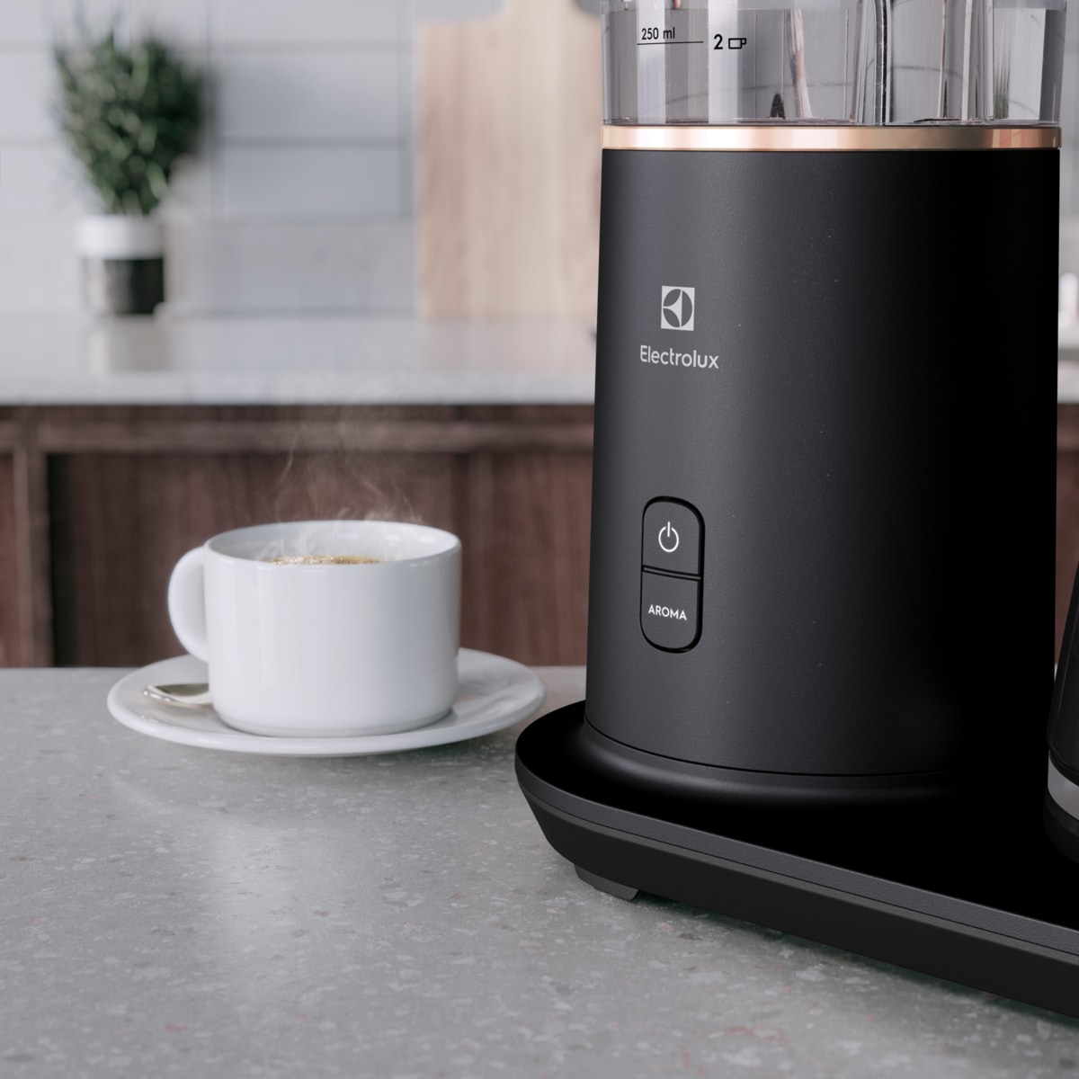 Electrolux - Kaffebryggare - E7CM1-4GB