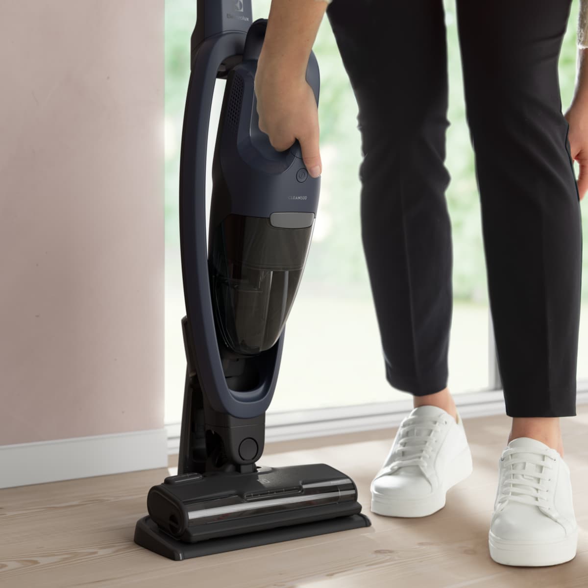 Electrolux - Skaftdammsugare - ES52CB18DB