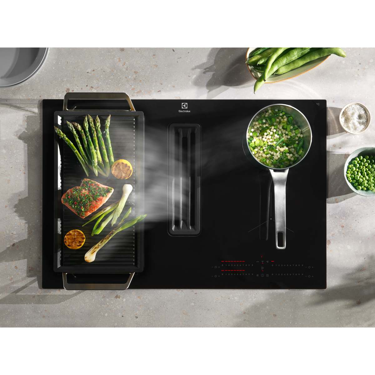 Electrolux - Induktionshäll med inbyggd fläkt - HHOB865S