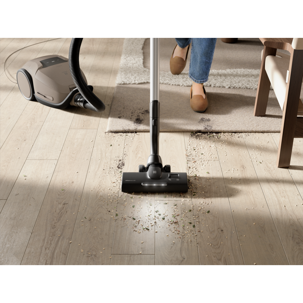 Electrolux - Dammsugare med påse - EB81U1WB