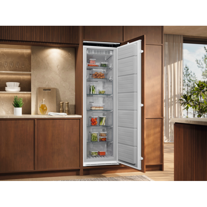 Electrolux - Integrerad frys - EUN7NE18SX