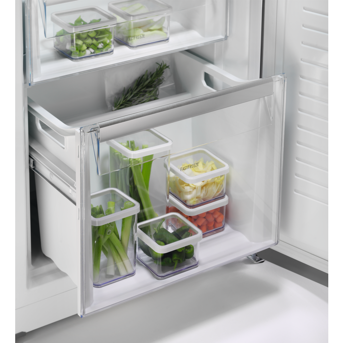 Electrolux - Fristående frys - LUC4NE23WL