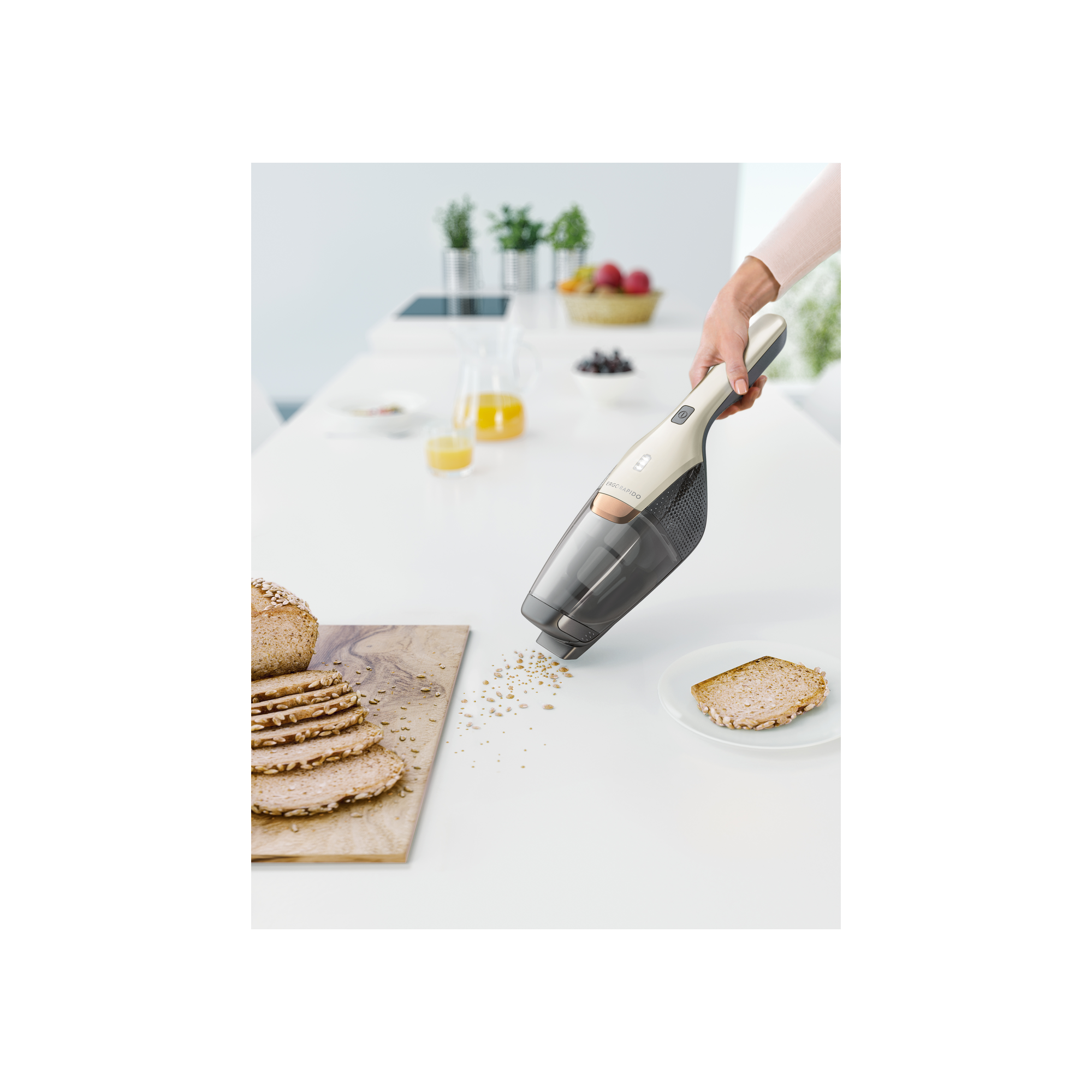 Electrolux - Skaftdammsugare - EERC73SW