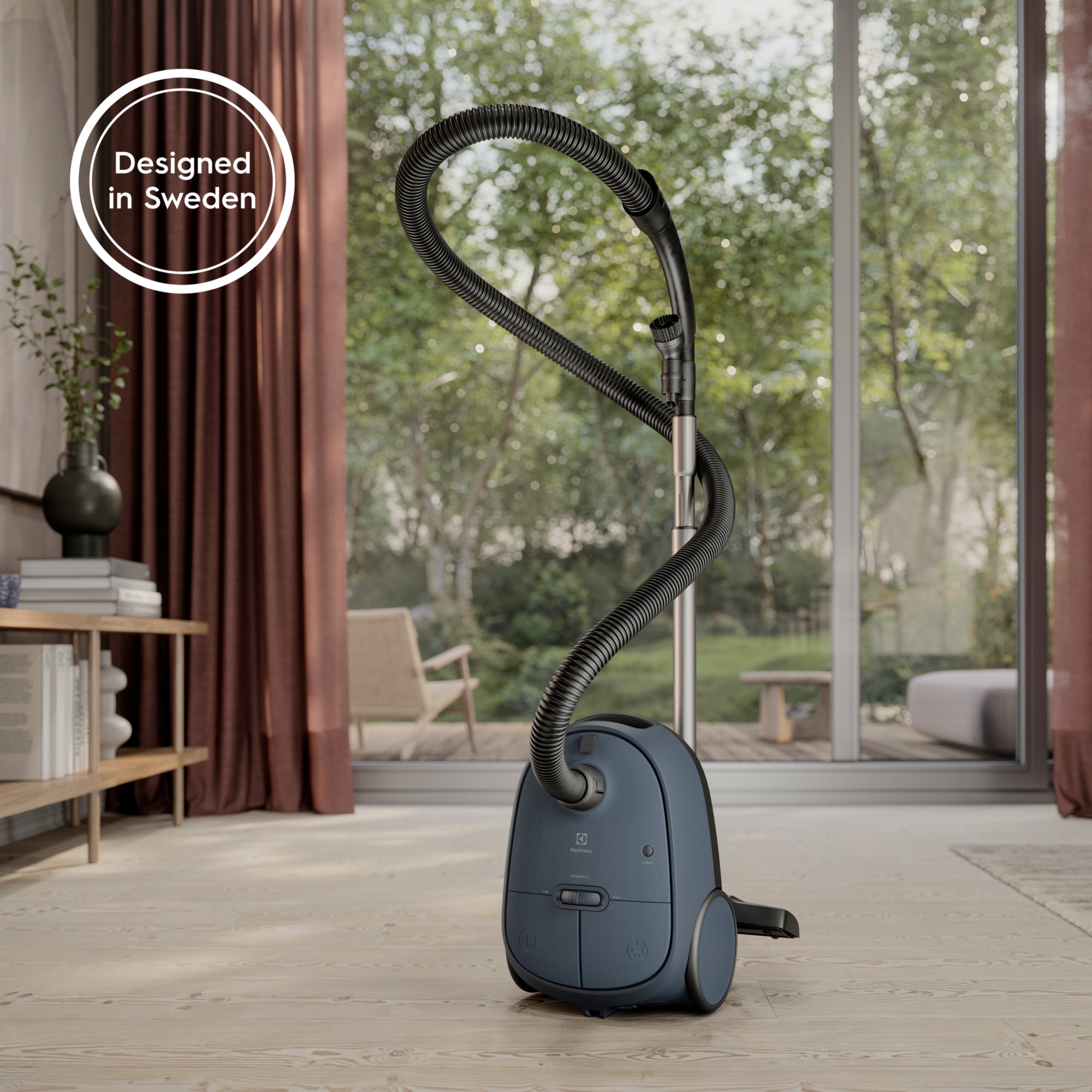 Electrolux - Dammsugare med påse - EB61C4DB