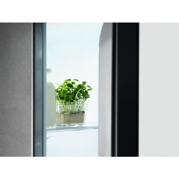 Electrolux - Fristående frys - EUE9NEW