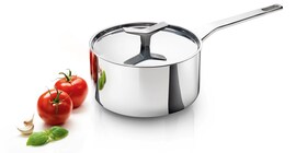 Infinite Chef såskastrull med färska tomater och vitlök