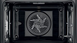 Electrolux ugn med ren insida
