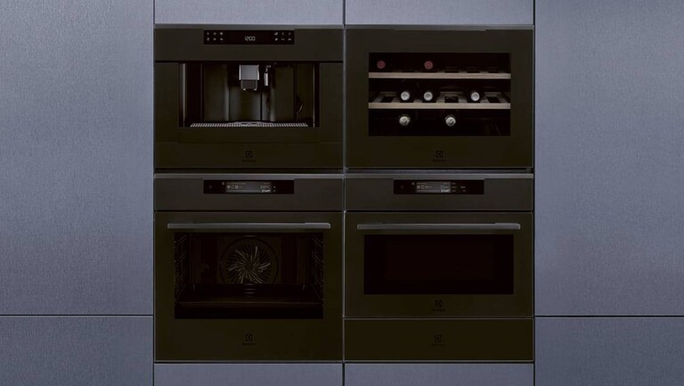 Vinkyl och kaffebryggare i Matte Black-design