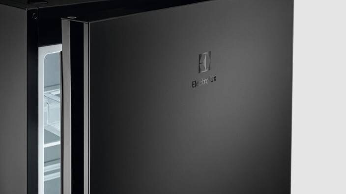 Kyl i Matte Black-design