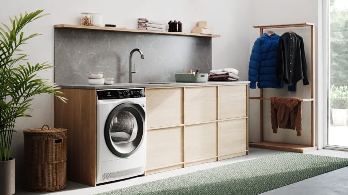 washer and clothes